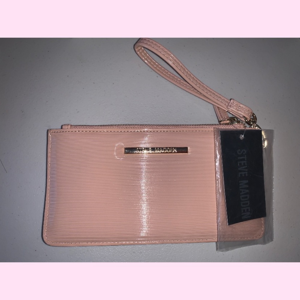 STEVE MADDEN BLUSH PINK MAGNETIC WRISTLET
